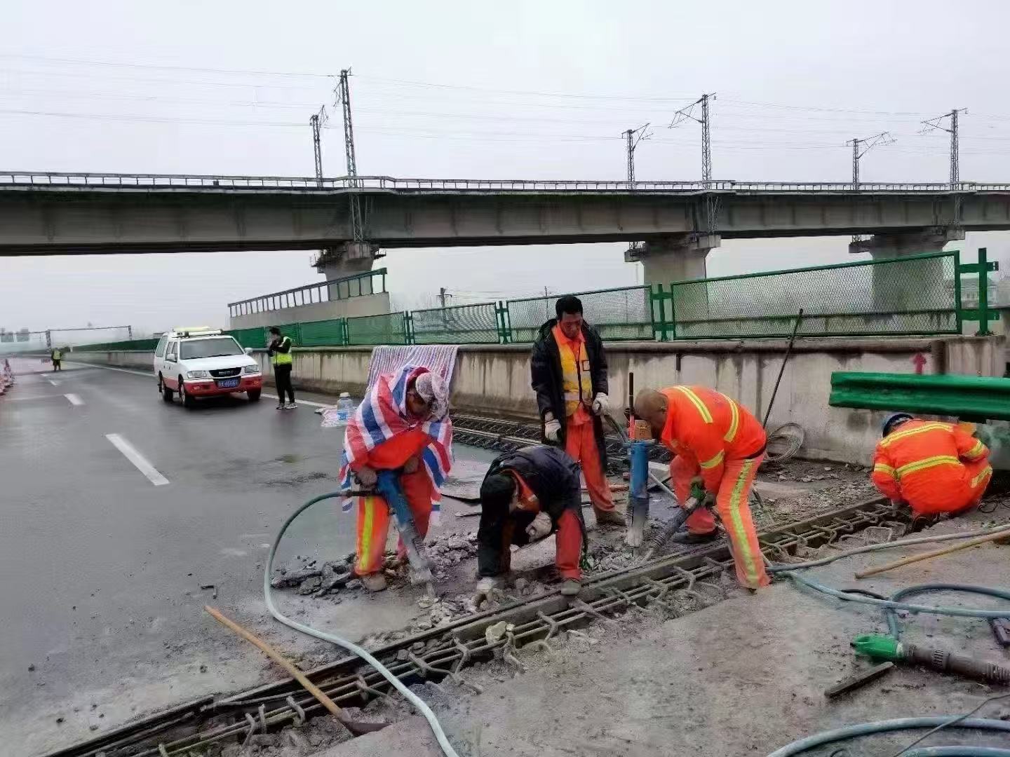 柞水桥梁伸缩缝抢修料